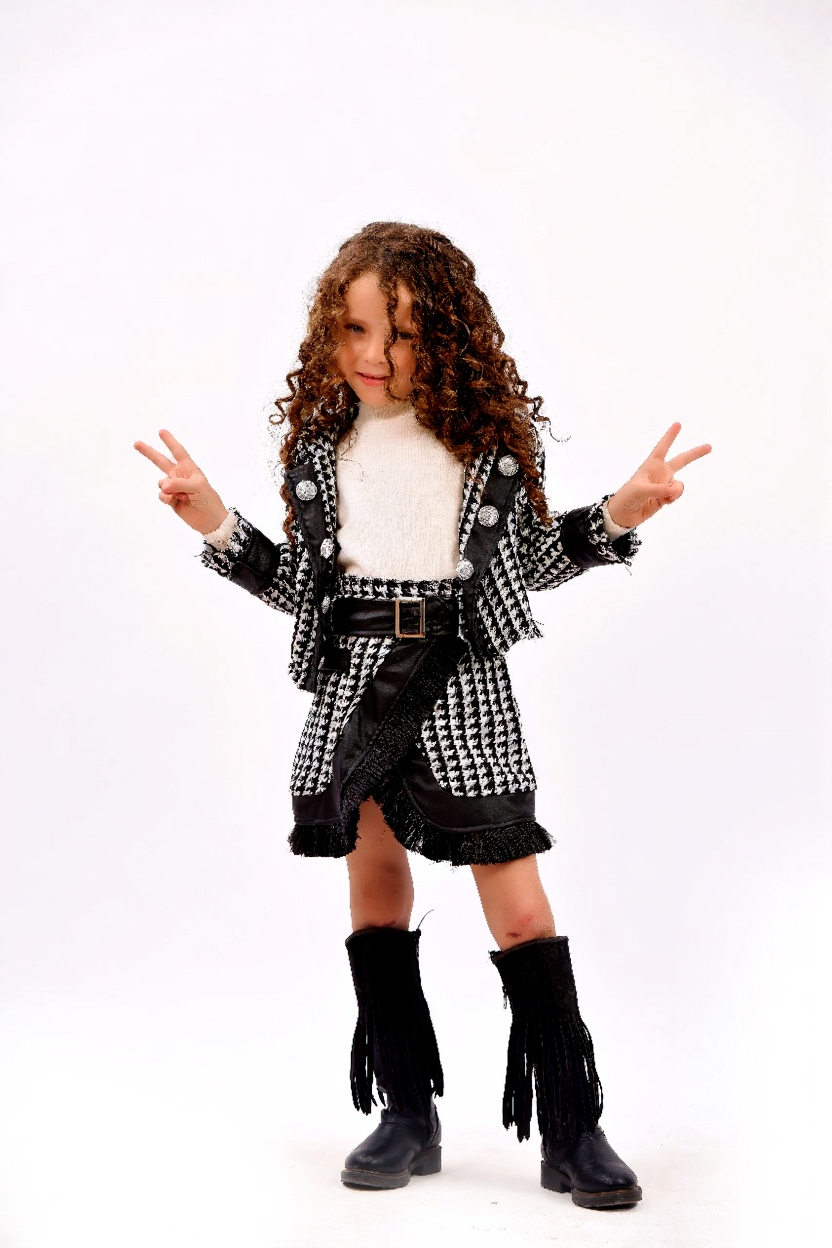 two-piece girls’ set