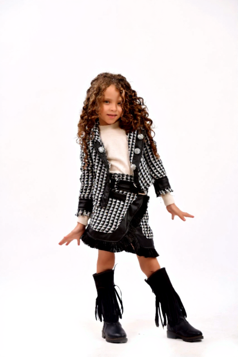 two-piece girls’ set