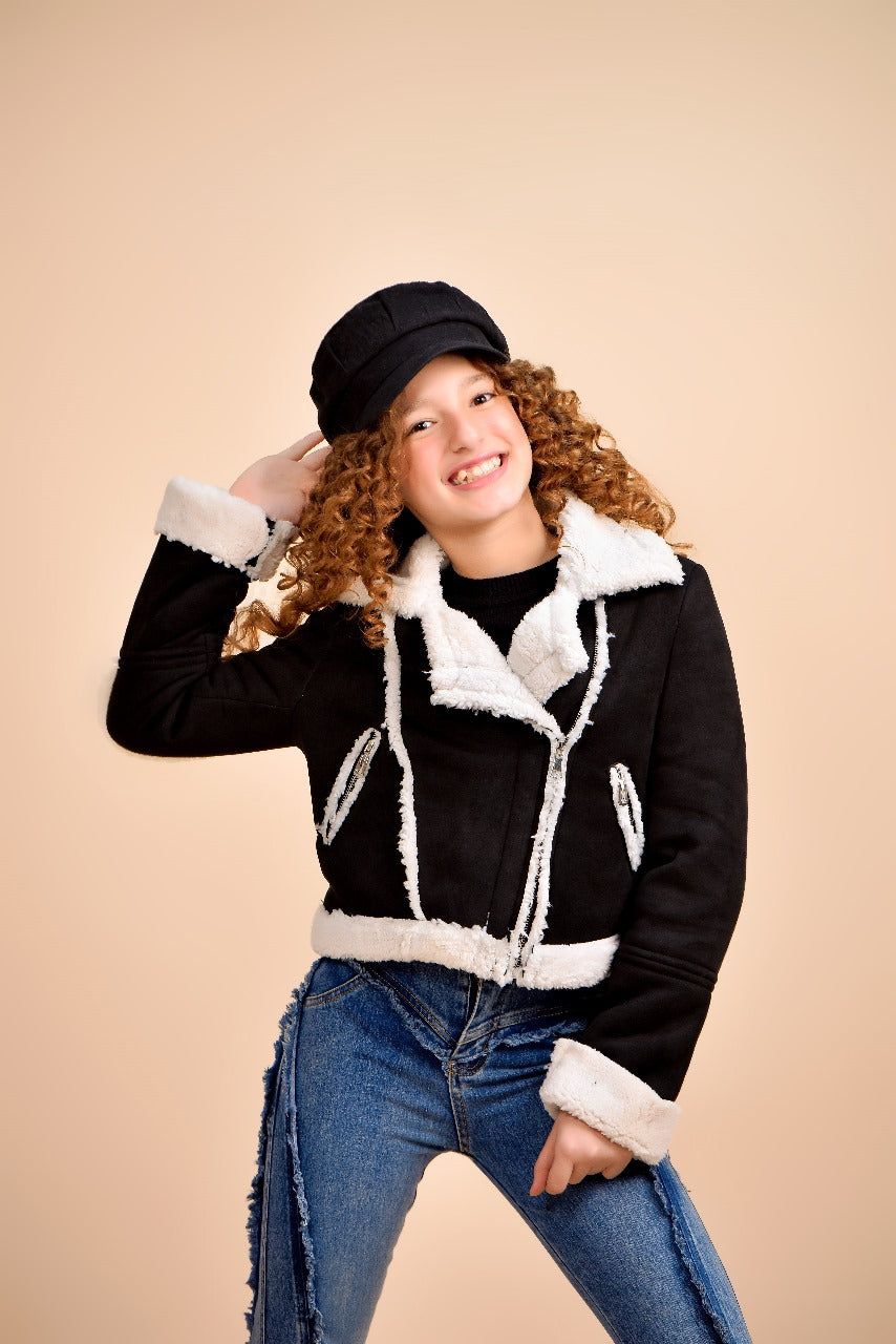 fur trim on the collar jacket